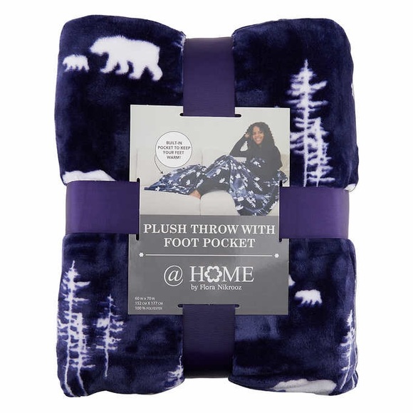 Flora Nikrooz Bedding Flora Nikrooz Plush Throw With Foot Pocket